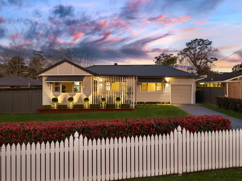 Immaculate Cottage In Central Location