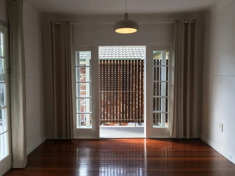 Fresh & Inviting Three Bedroom Home