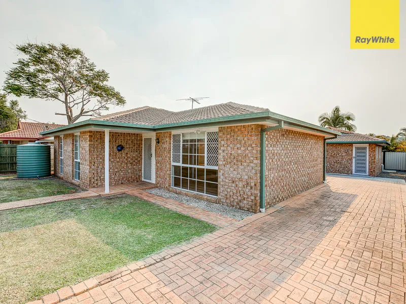 DUAL LIVING 3 BEDROOM HOME PLUS SELF CONTAINED GRANNY FLAT