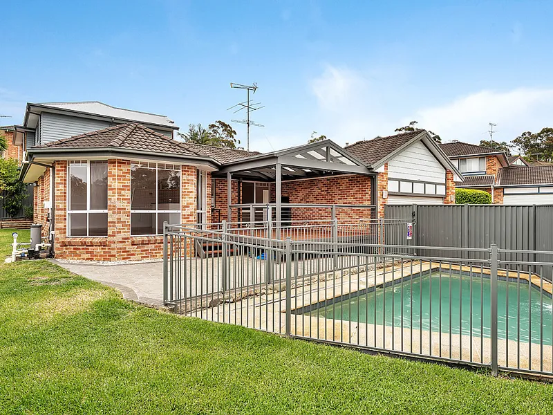 Family home in tight knit community pocket