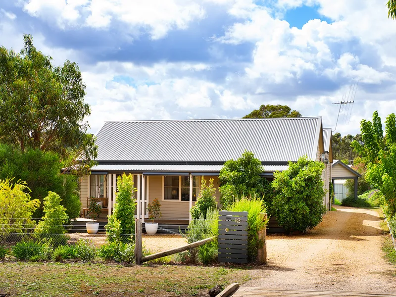 A FRESHLY STYLED MODERN MALDON VILLA