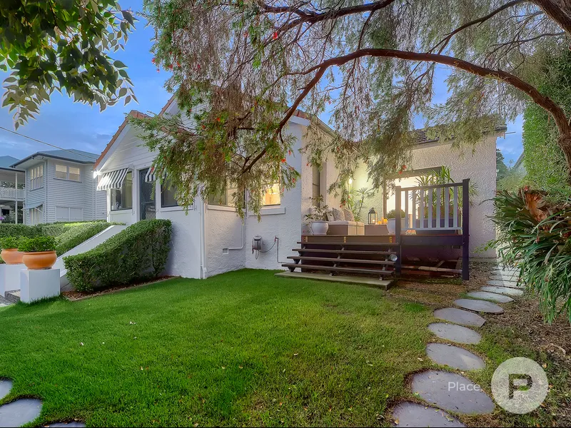 Space And Versatility In An Exceptional Lifestyle Location