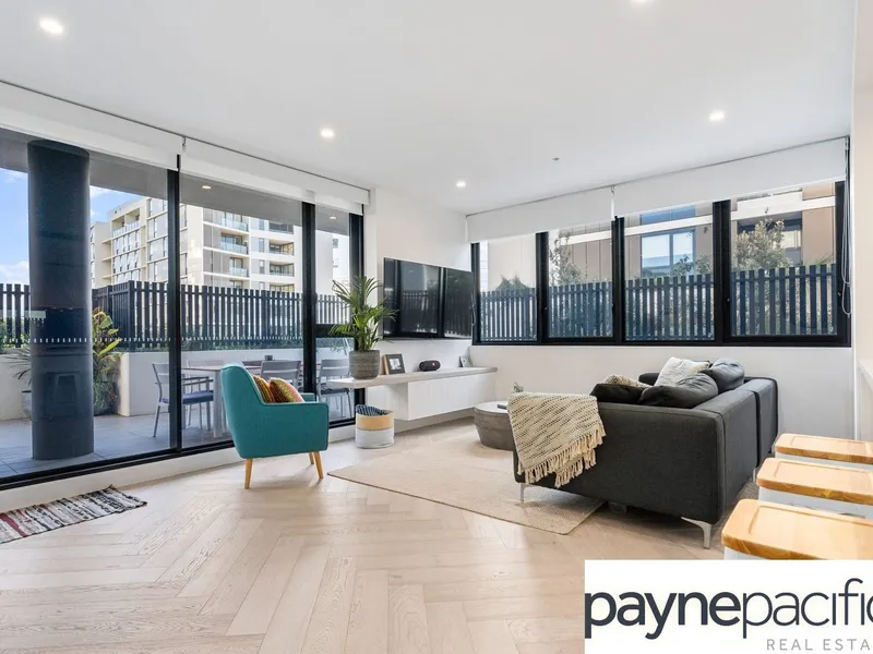 Modern Apartment with Resort Style Amenities