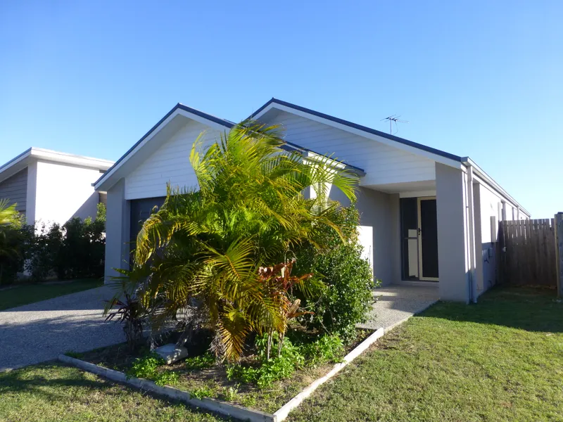 FULLY AIR CONDITIONED HOME - Closer to the beach then you think!