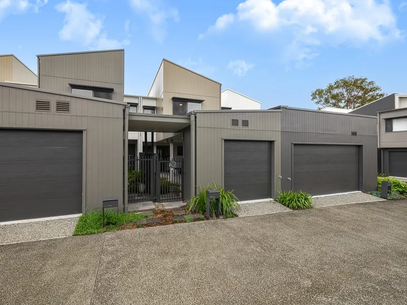 Modern Comfort and Convenience Await at 171/9 Ellen St Carina - Your Ideal Home Awaits!