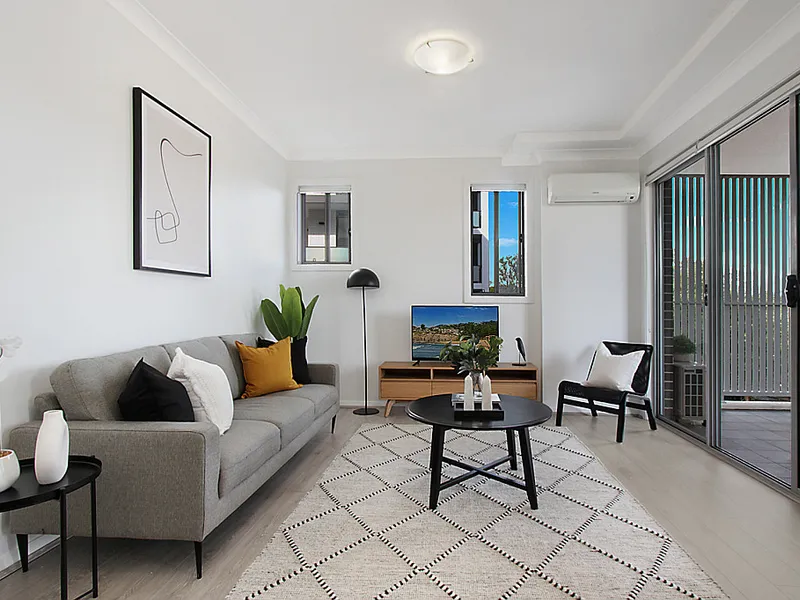 Stylish & private in lifestyle position