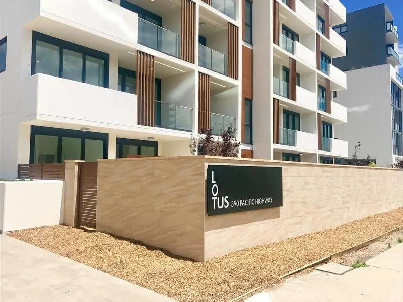 LUXURIOUS APARTMENT IN THE LOTUS COMPLEX, LANE COVE