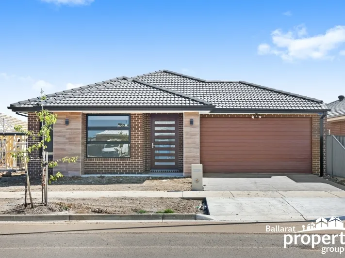 BRAND NEW 4 BEDROOM IN CONVENIENT LOCATION