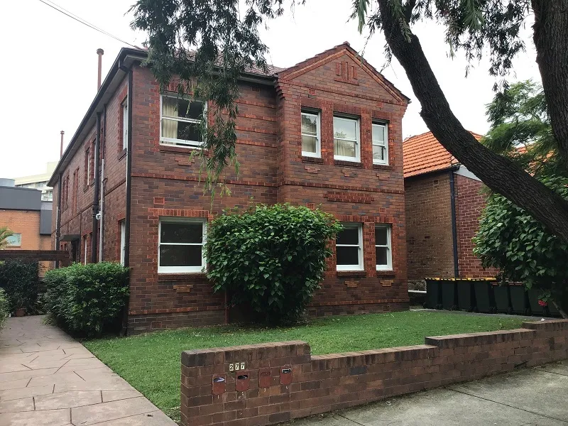 Bright and Spacious Ground Floor 2 Bedroom Unit