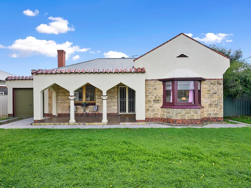 Respect the vintage or explore the development potential…