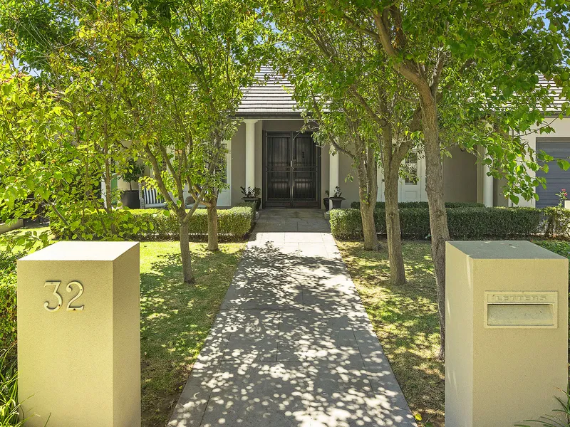 Modern Family Charm and Comfort