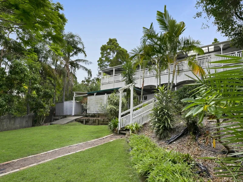 TIMELESS MULTI-LEVEL QUEENSLANDER SET IN THE PRESTIGIOUS TALLAI HINTERLAND!!!