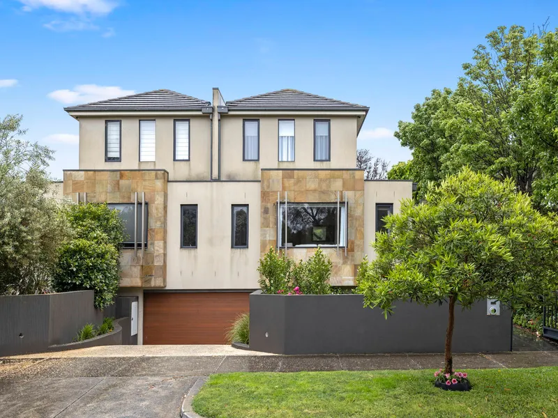 Classic Prestige in the Rickett’s Point Precinct