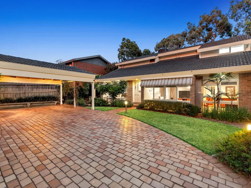 Family Lifestyle Retreat In The Illustrious Golden Mile