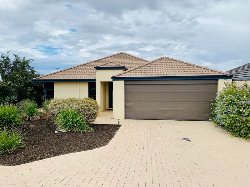 WELL PRESENTED FAMILY HOME!