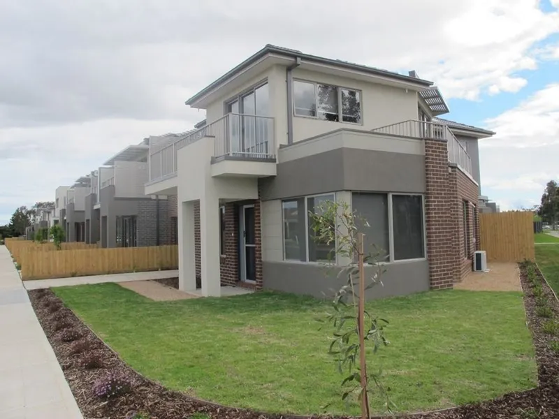 Stylish Three Bedroom Townhouse