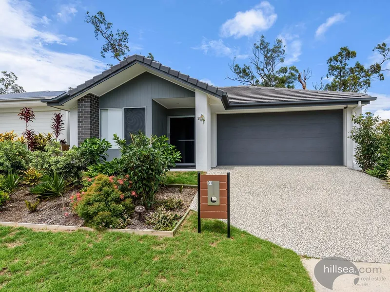 ECO FRIENDLY 5 BEDROOM FAMILY HOME IN THE BEAUTIFUL GAINSBOROUGH GREENS