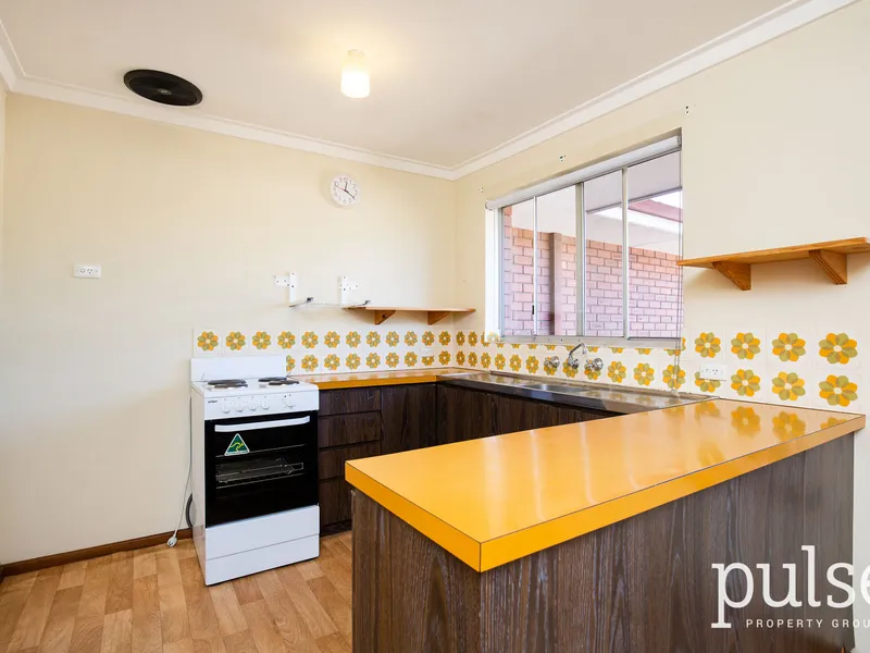 BEST PRICED HOME IN ROSSMOYNE HIGH SCHOOL ZONE