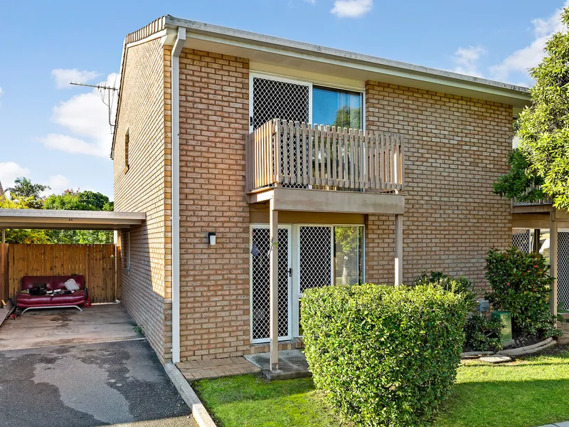 Private Gated Community - Spacious Three Bedroom Townhouse