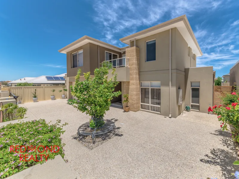 OUTSTANDING SEASIDE BEAUTY!!