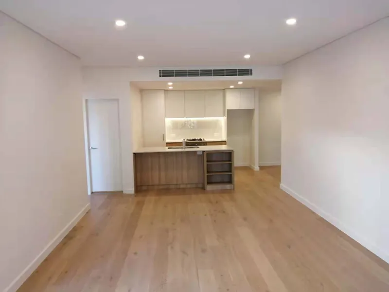 Brand new 2 bedrooms+a study area 2 bathroom in park Sydney