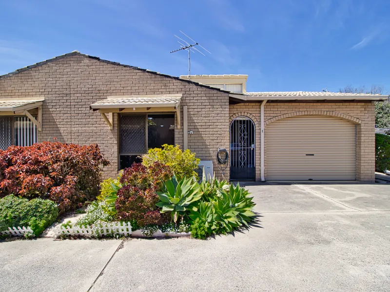 Secure unit - Ideal over 55's living.