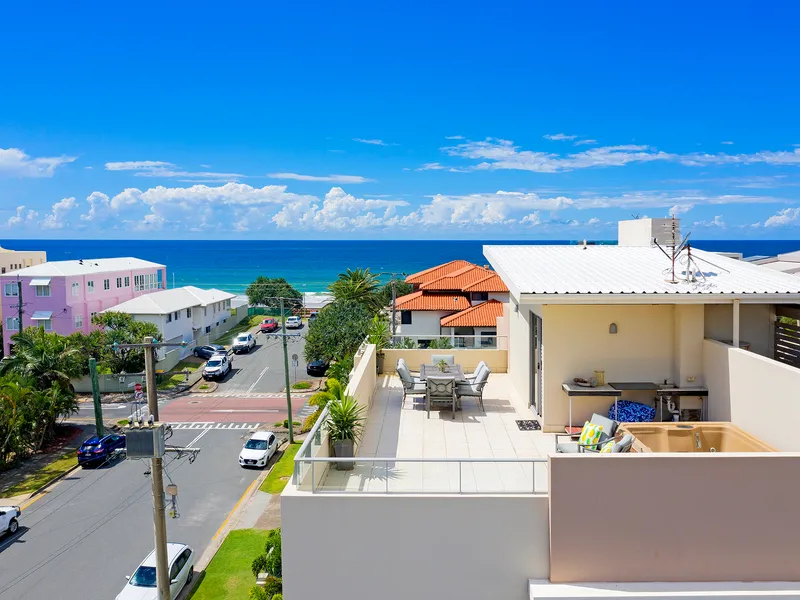 Four Levels of Beachside Bliss