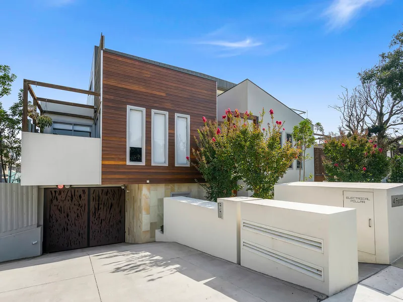 Beachside Living in the heart of Sandringham