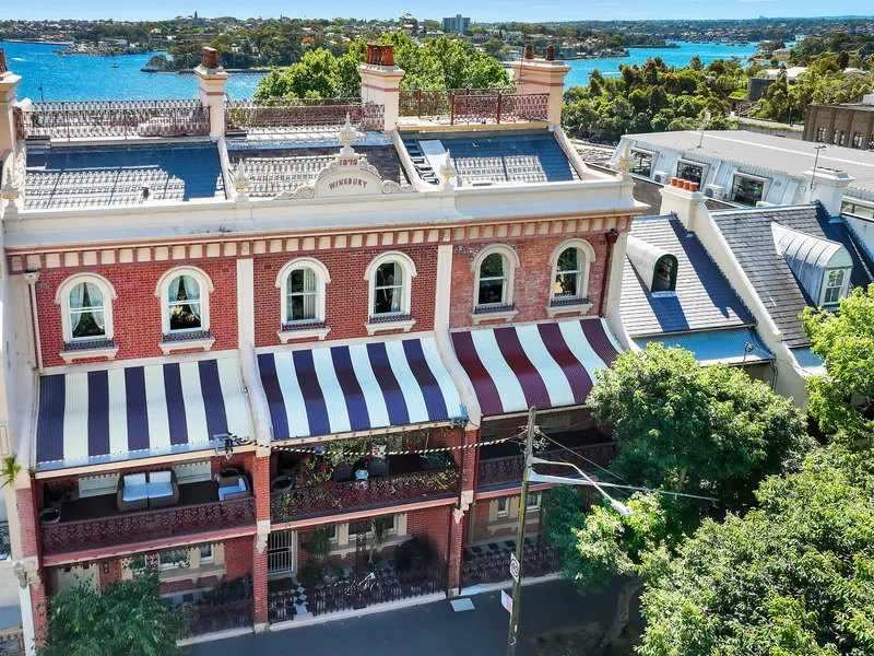 Grand c1870 Victorian Italianate terrace