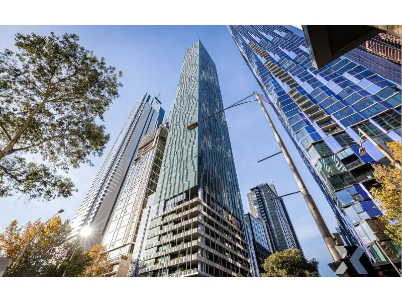 SPACIOUS 2 BEDROOM APARTMENT IN VICTORIA ONE !!!
