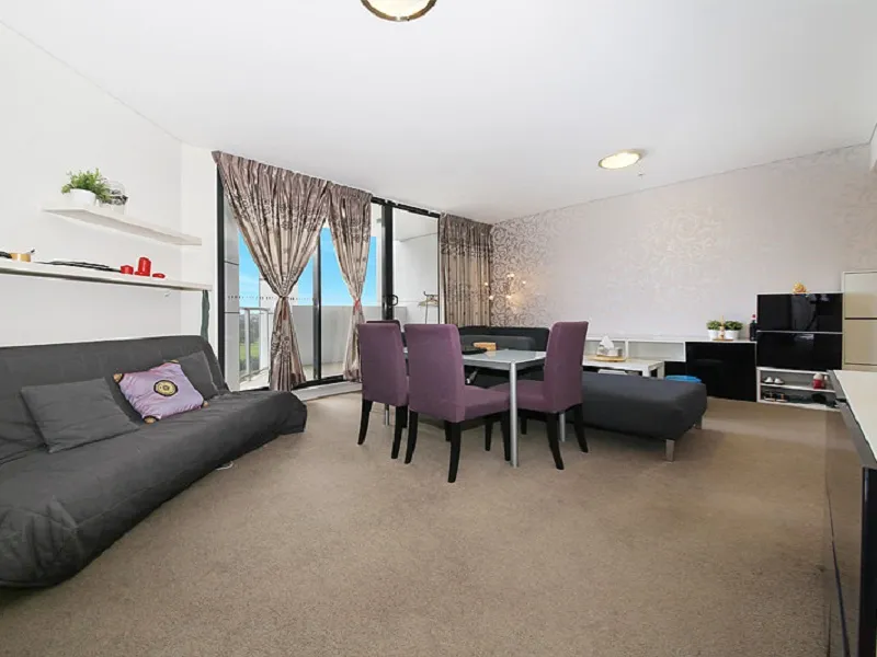 FULLY FURNISHED ONE BEDROOM APARTMENT!