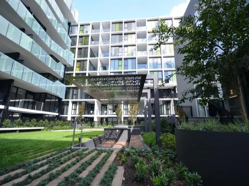 Lovely One Bedroom GREEN SQUARE Apartment
