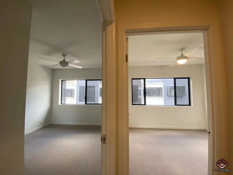 Brand new townhouse in Carina