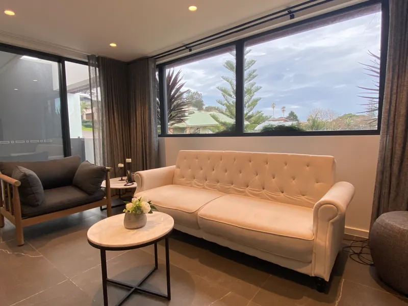 ~ Executive Apartment in Prime Location ~ Available NOW!!