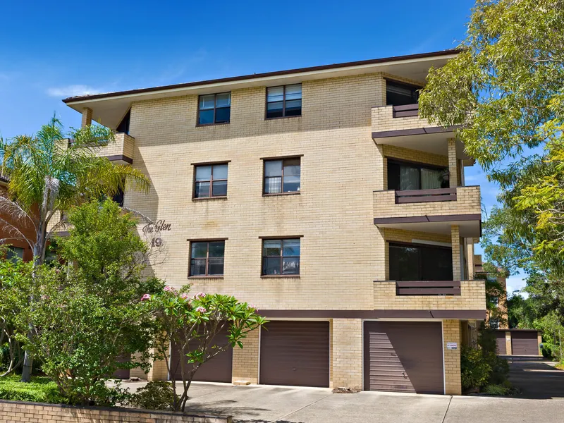 Character Filled Residence in The Heart of Dolls Point