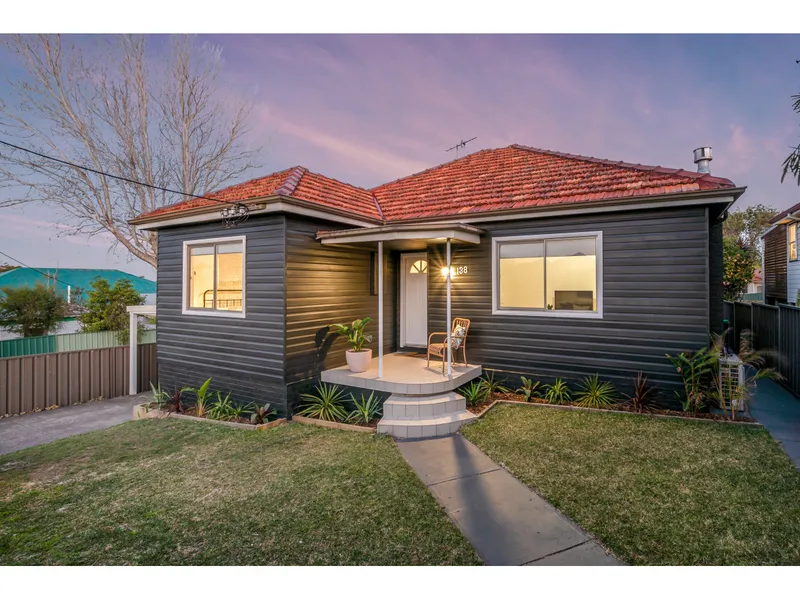 IMPRESSIVE FAMILY HOME - NO PETS