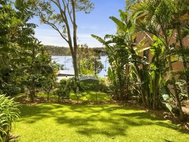 Lush 2 bedroom cottage in Avalon - $660 per week