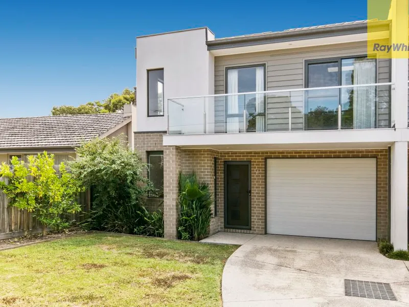 Modern Townhouse with Fantastic Appeal