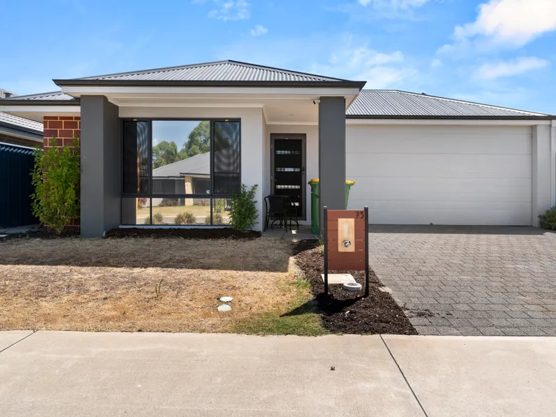 3 bedroom, 2 bathroom AVAILABLE FOR RENT NOW!
