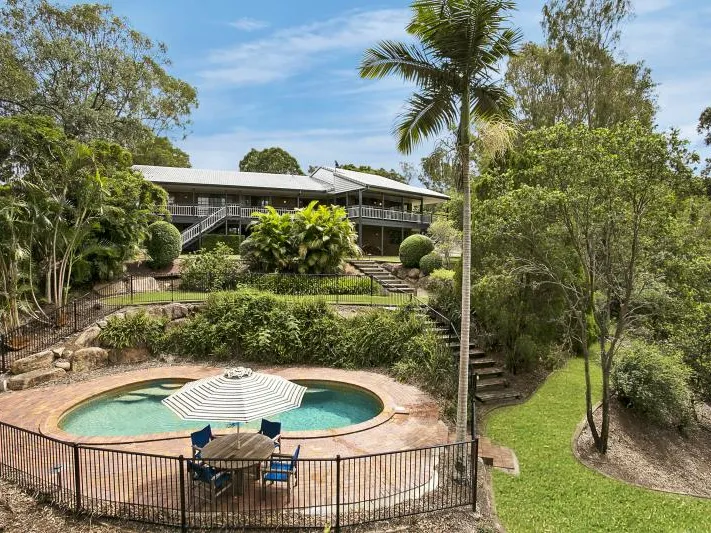 Fantastic position in one of Brookfield’s exclusive enclaves