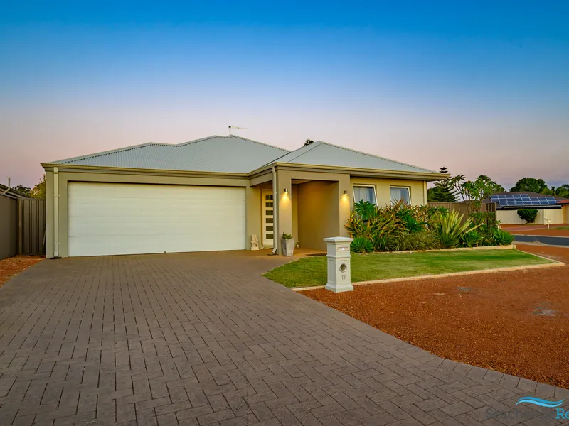 Country Living at its Finest ! In the heart of Waroona