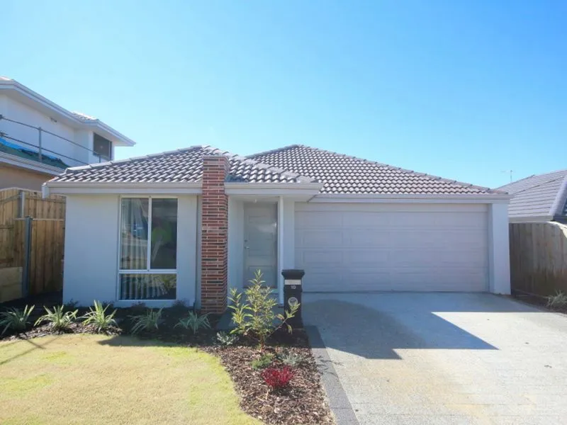 Beautiful home with short walk to the beach!