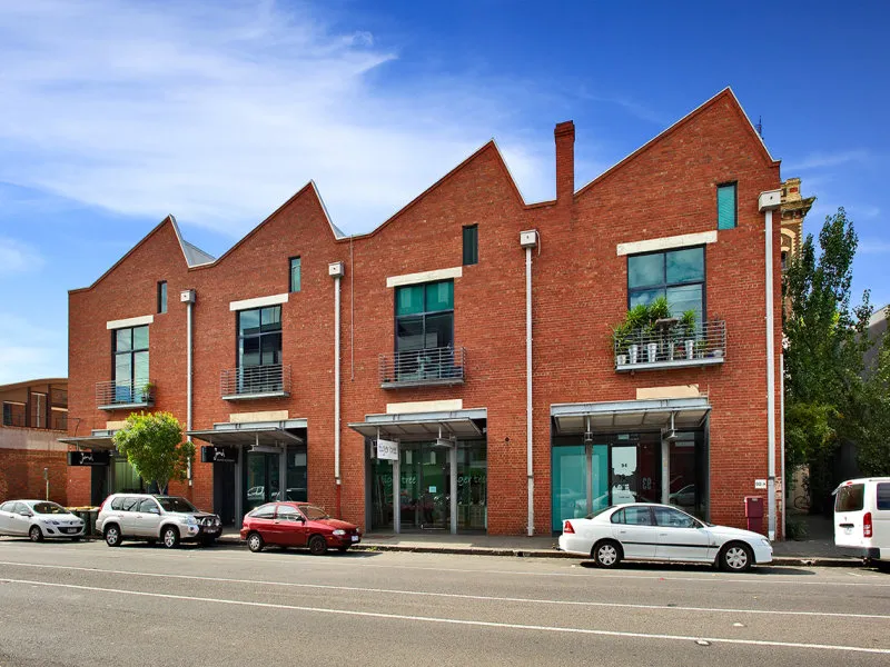 Superb Apartment-6 or 12 month option