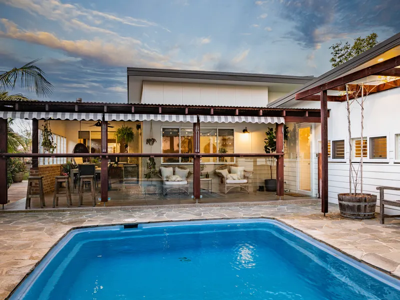 Beautifully Restored on Waterfront Reserve: Three Fully Self-Contained Living Spaces, Inviting Multi-Generational Families to Feel at Home
