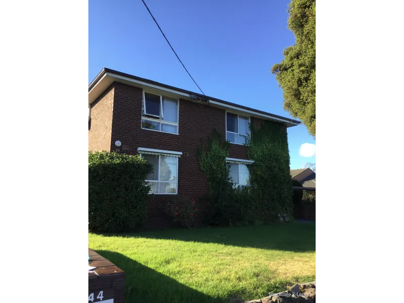 Renovated 2 Bed Apartment