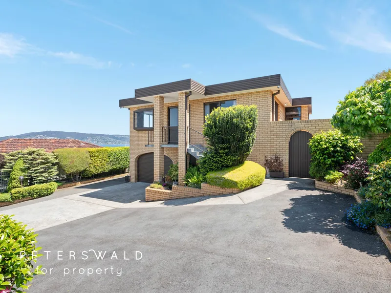 Sensational views, expansive living, and all-day sunshine in Bellerive