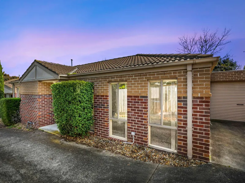 Low-maintenance Charm In Prized Lifestyle Location