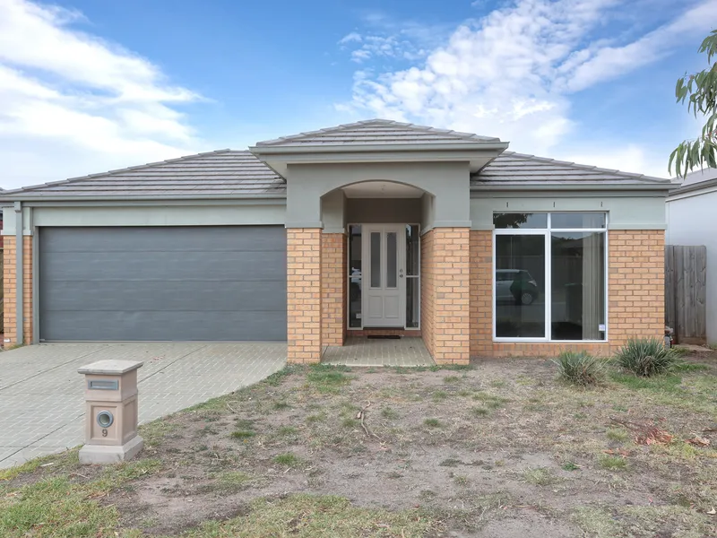 Beautiful Family Home in Moorookyle Estate - Close to amenities