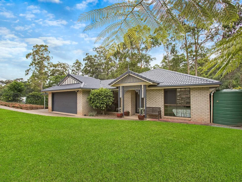 BE AT ONE WITH NATURE AND CLOSE TO AMENITIES