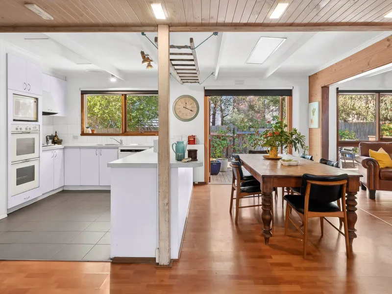 Mid-Century Character In Desirable Blue Lake Location